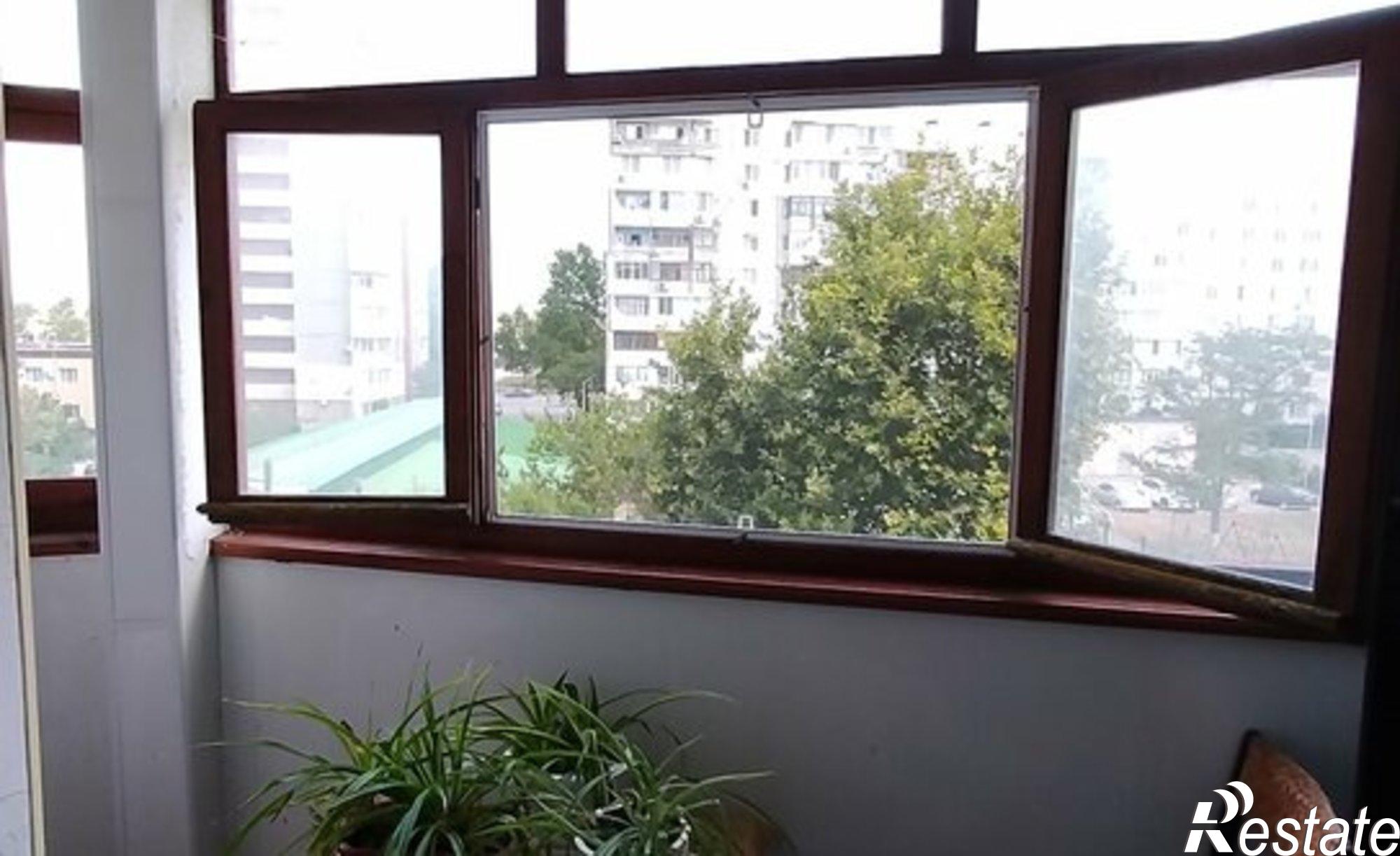 Купить квартиру за 8 200 000 рублей на ул Генерала Петрова, 4
