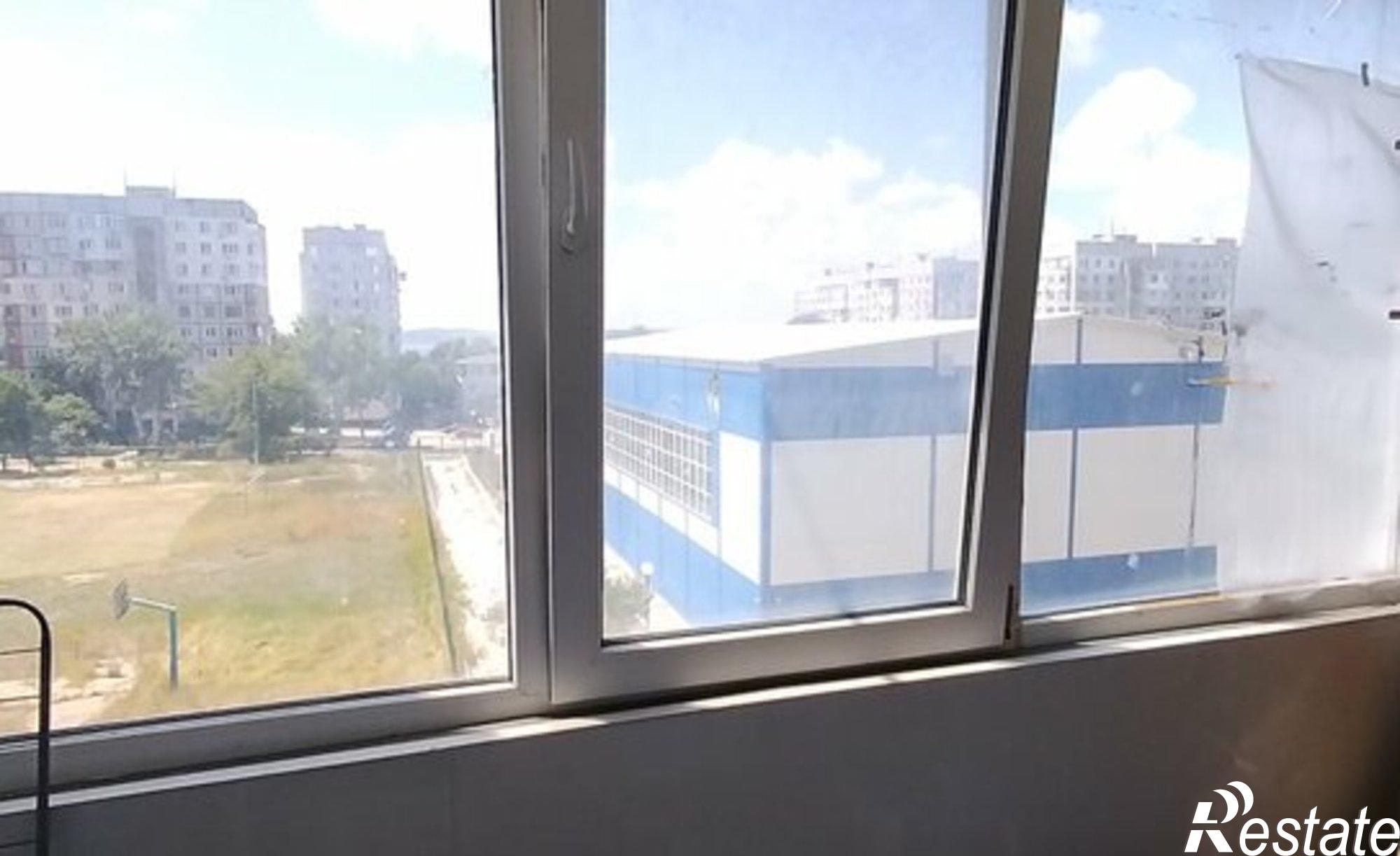 Купить квартиру за 8 200 000 рублей на ул Генерала Петрова, 4