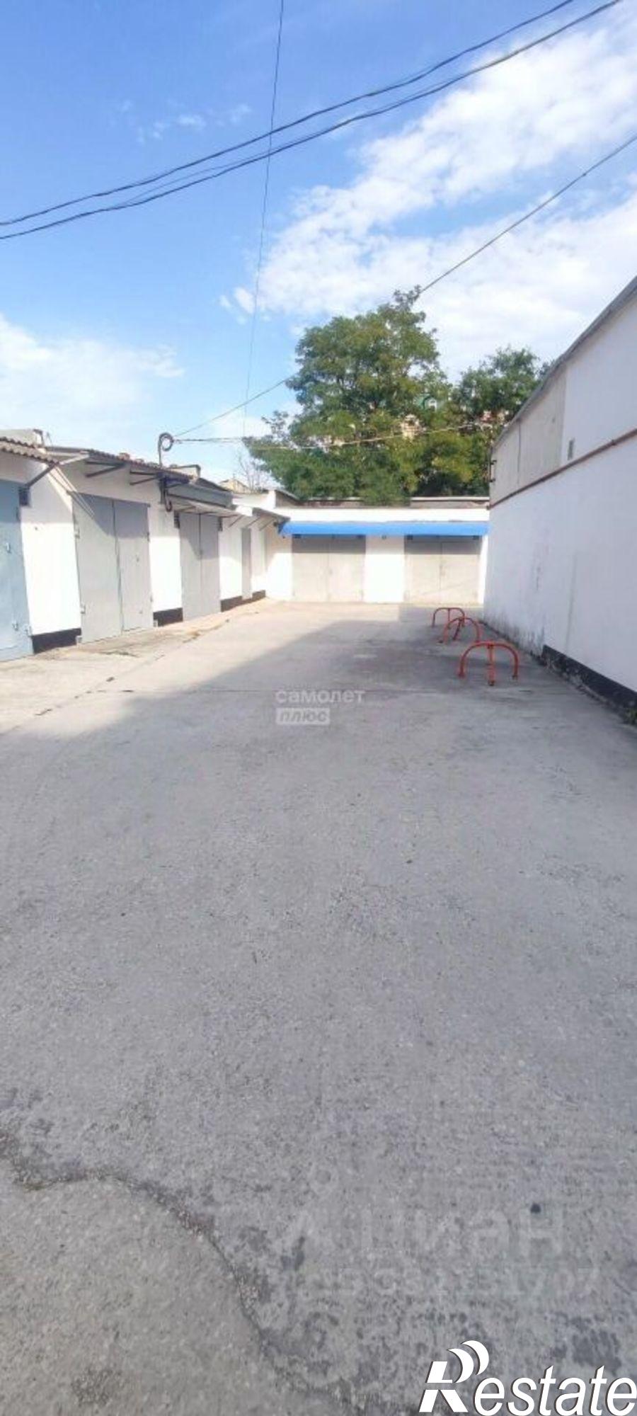 Купить гараж, место в паркинге за 1 600 020 рублей на ул Козлова, 1