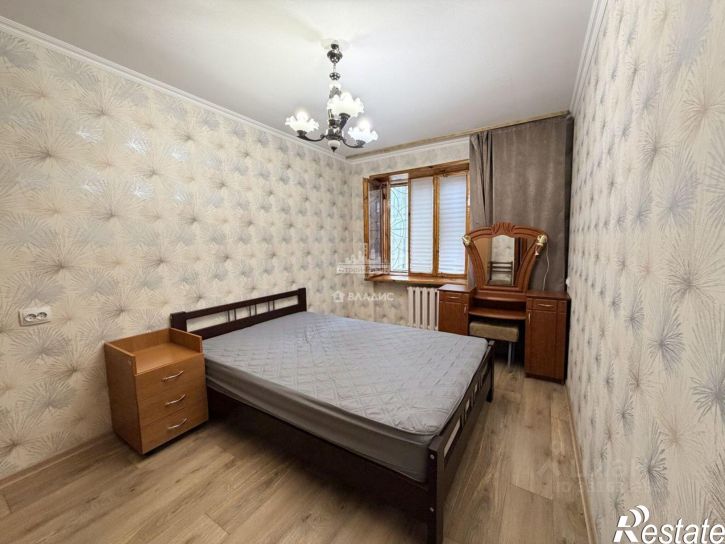 3-комн квартира ул Лейтенанта Бувина, 6,  д. 6