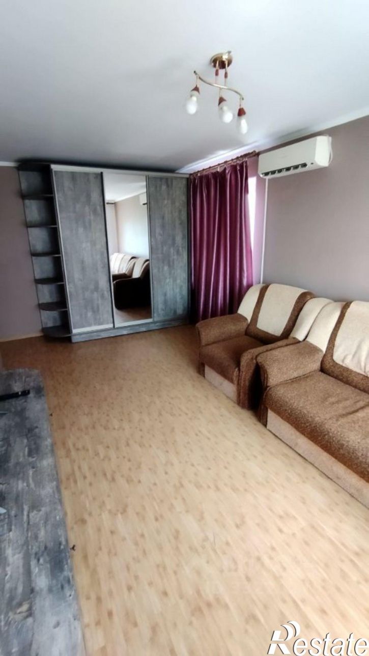2-комн квартира ул Орджоникидзе, 111,  д. 111