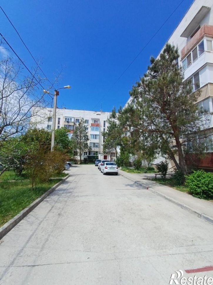 3-комн квартира ул Нестерова, 29,  д. 29
