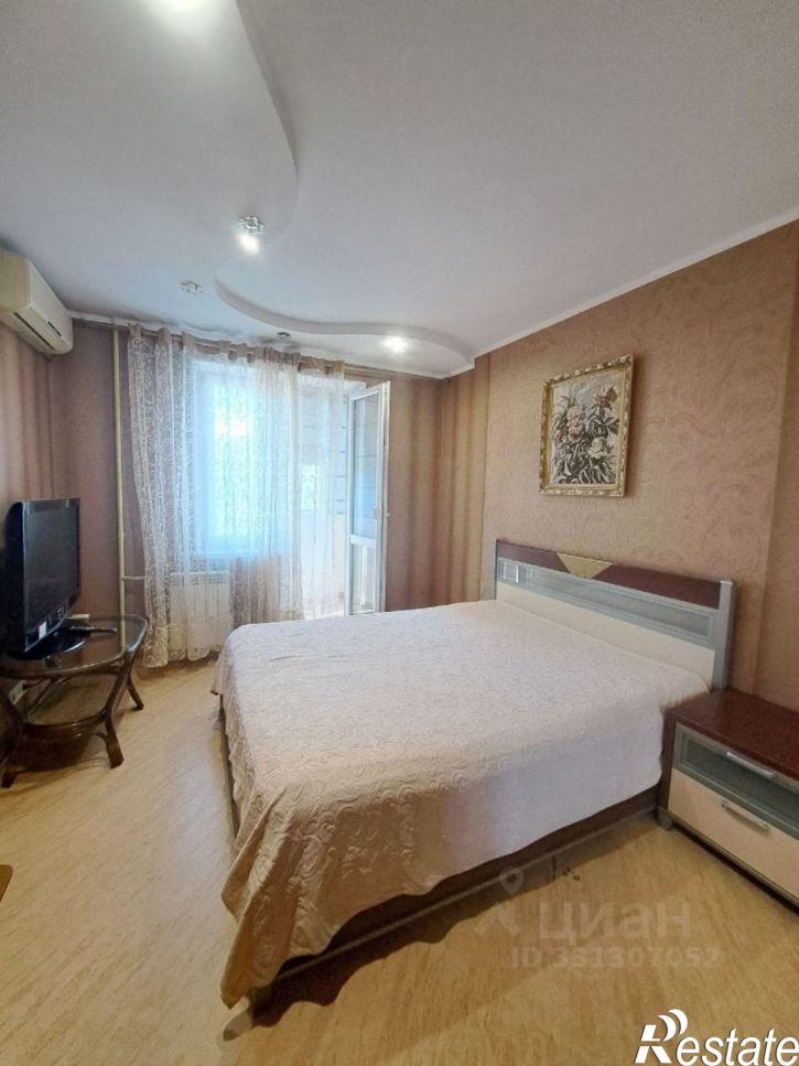2-комн квартира ул Генерала Петрова, 8,  д. 8