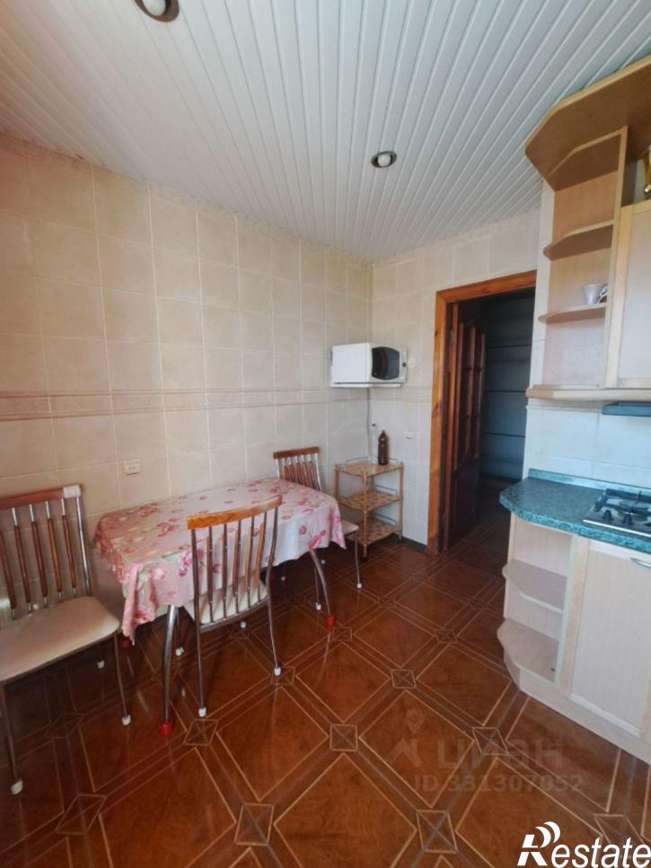 2-комн квартира ул Генерала Петрова, 8,  д. 8