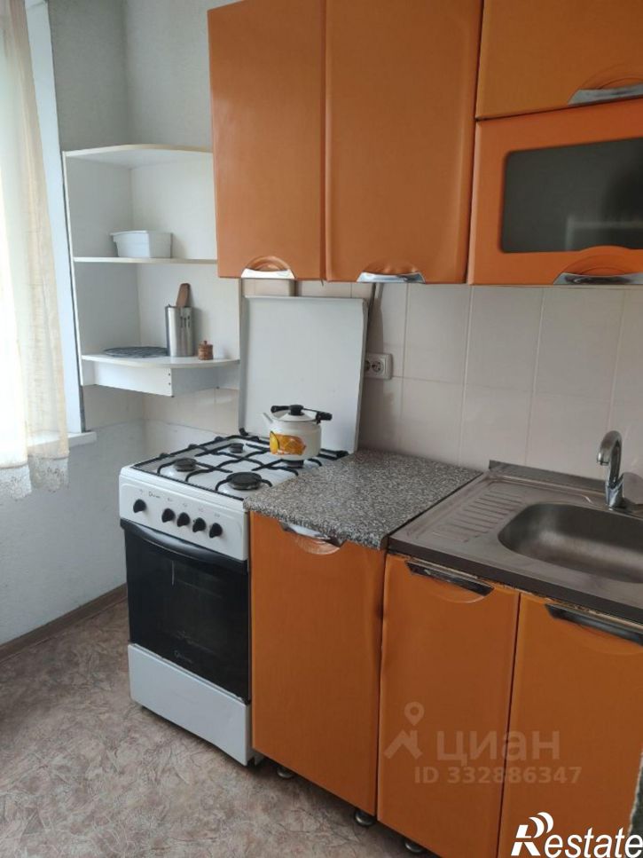 2-комн квартира ул Орджоникидзе, 110,  д. 110