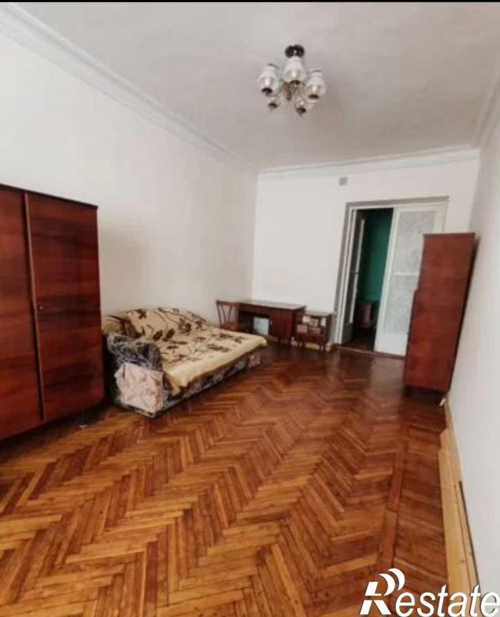 2-комн квартира Кирова, 23
