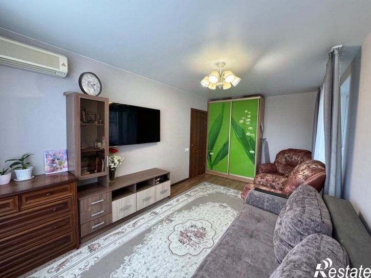 2-комн квартира ул Генерала Петрова, 8,  д. 8