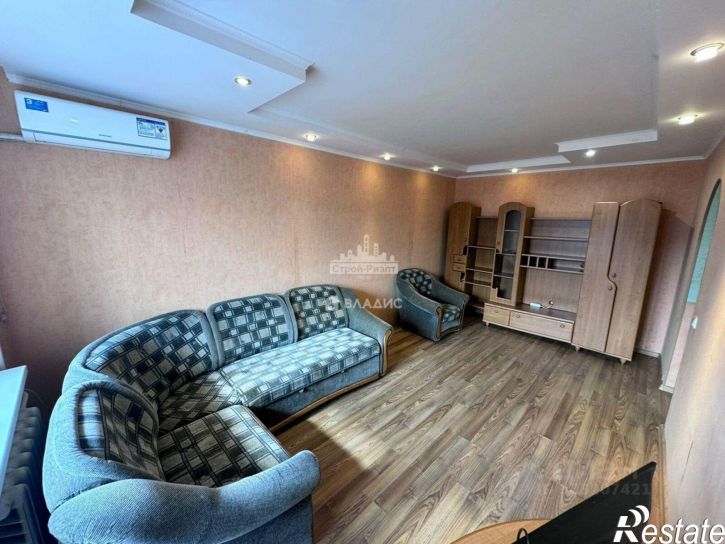 2-комн квартира ул Генерала Петрова, 16,  д. 16
