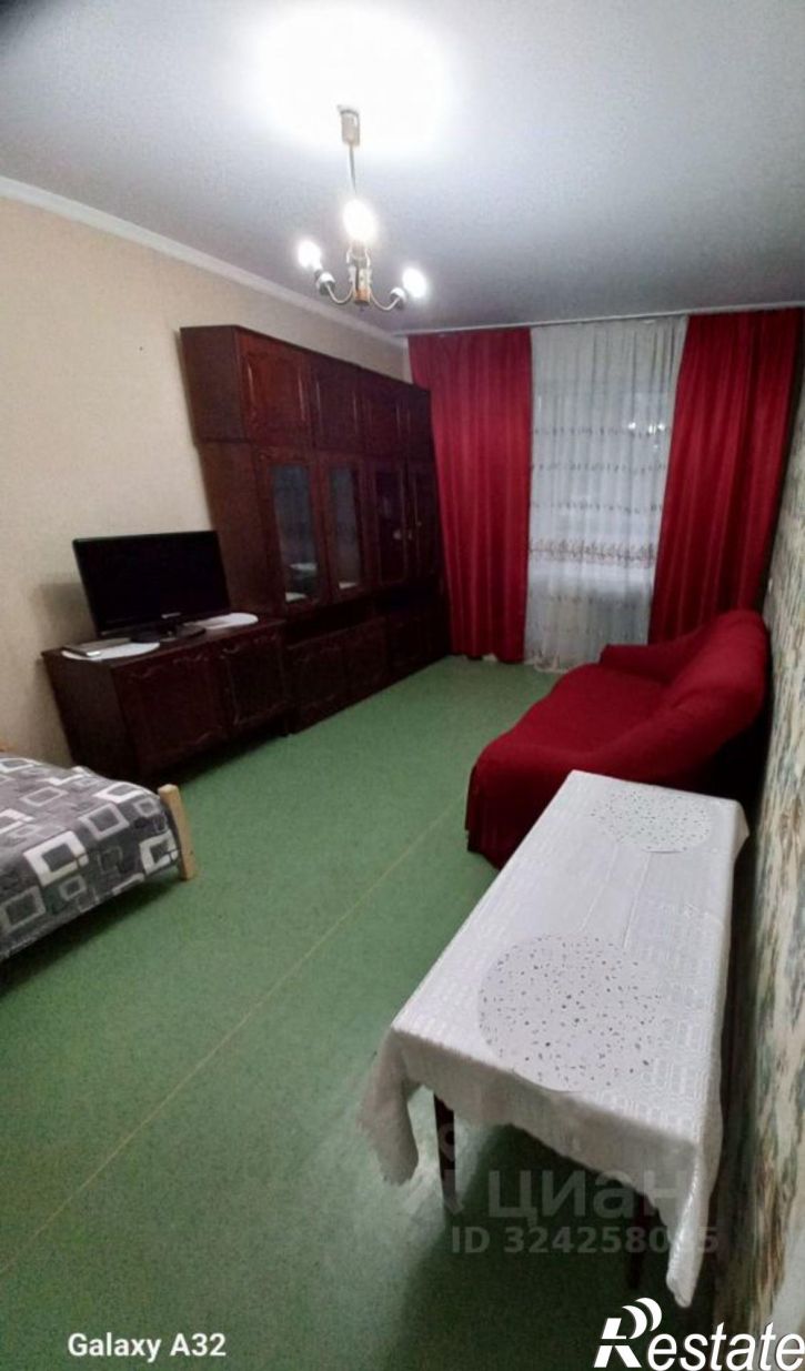 3-комн квартира ул Юных Ленинцев, 1,  д. 1