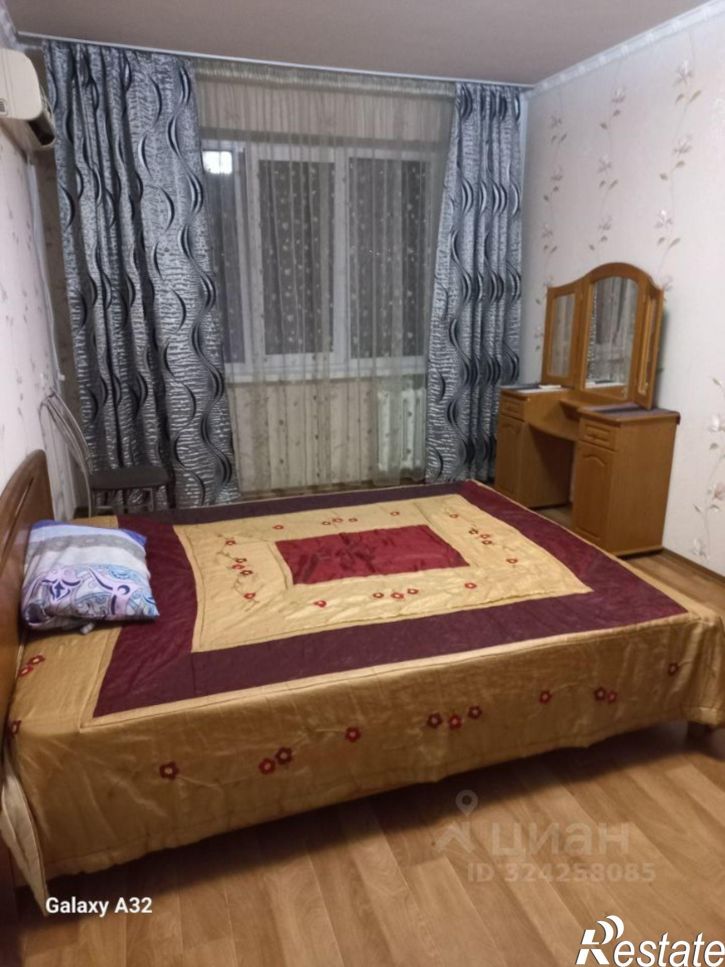 3-комн квартира ул Юных Ленинцев, 1,  д. 1