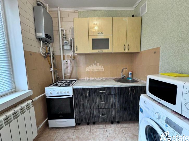 1-комн квартира ул Генерала Петрова, 20,  д. 20