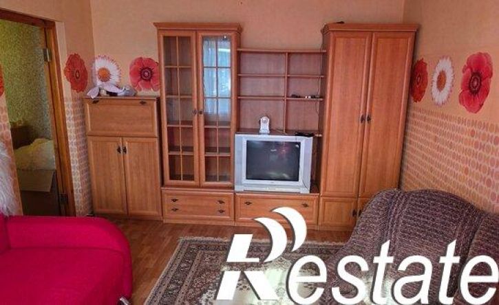 2-комн квартира улица Клары Цеткин, 12,  д. 12