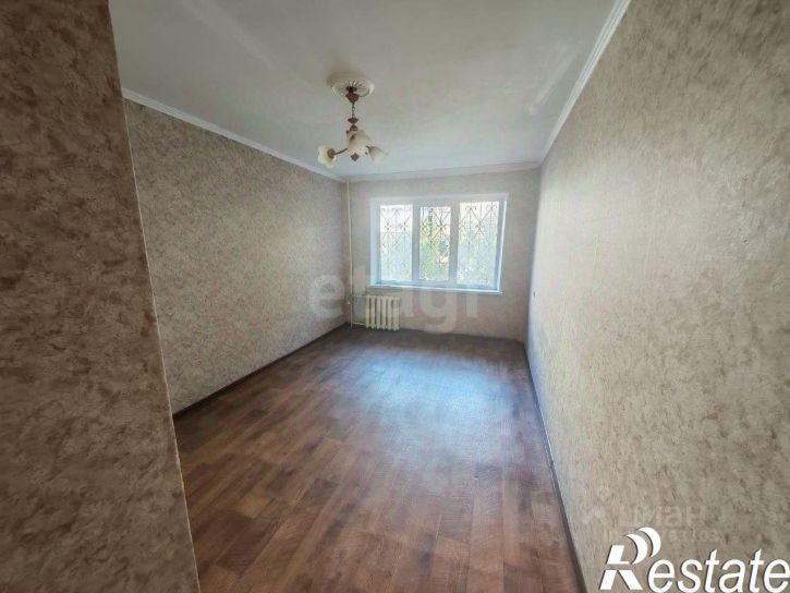 2-комн квартира улица Сморжевского, 4,  д. 4
