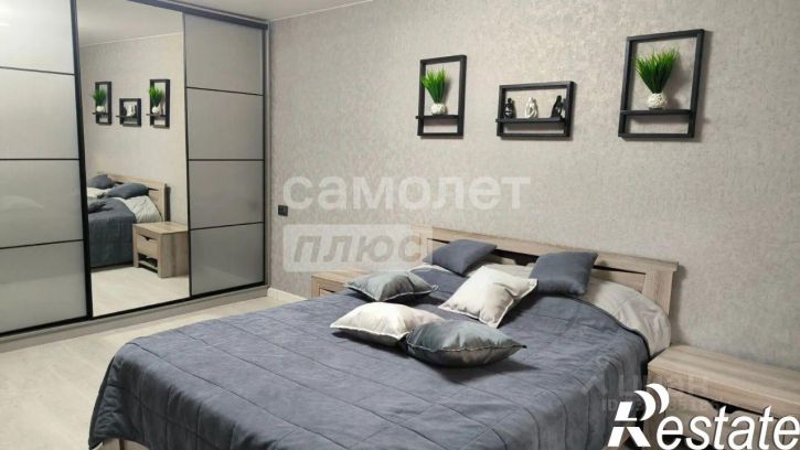 2-комн квартира улица Генерала Петрова, 18,  д. 18