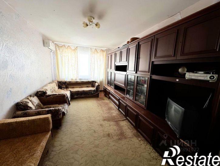 3-комн квартира улица Ворошилова, 8,  д. 8