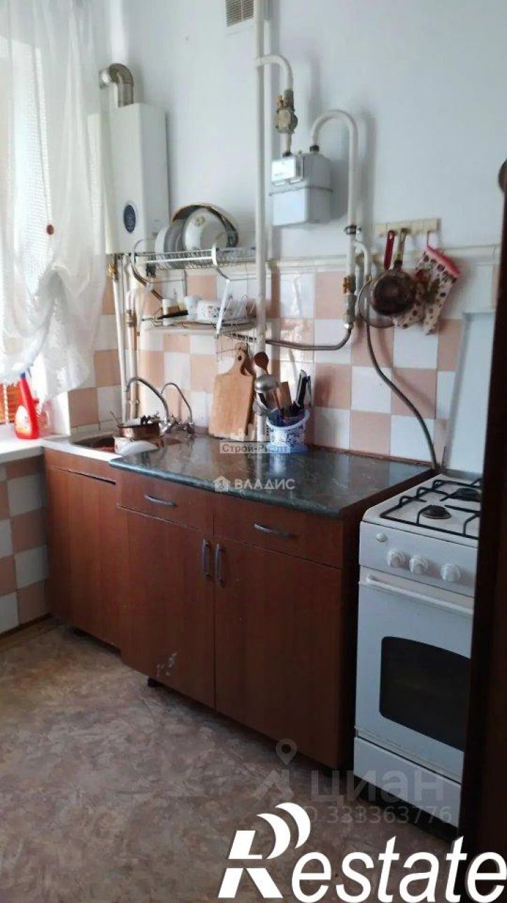 2-комн квартира улица Ульяновых, 1,  д. 1