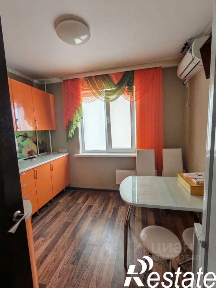 2-комн квартира улица Кирова, 103,  д. 103