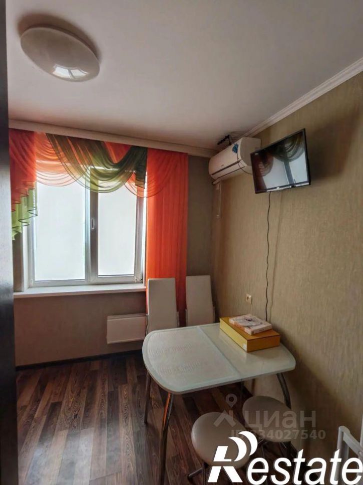 2-комн квартира улица Кирова, 103,  д. 103