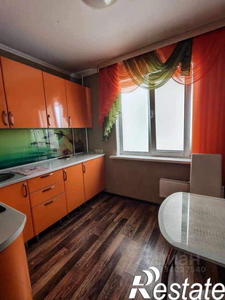 2-комн квартира улица Кирова, 103,  д. 103