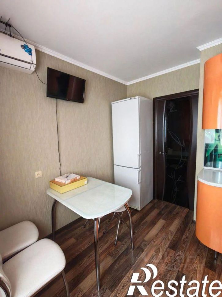 2-комн квартира улица Кирова, 103,  д. 103