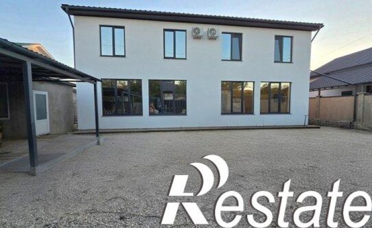 3-комн квартира улица Строителей, 41,  д. 41